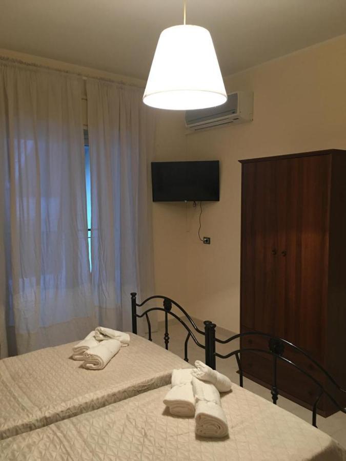 Casa Vacanze, A Due Passi Da Taormina Letojanni Exterior photo